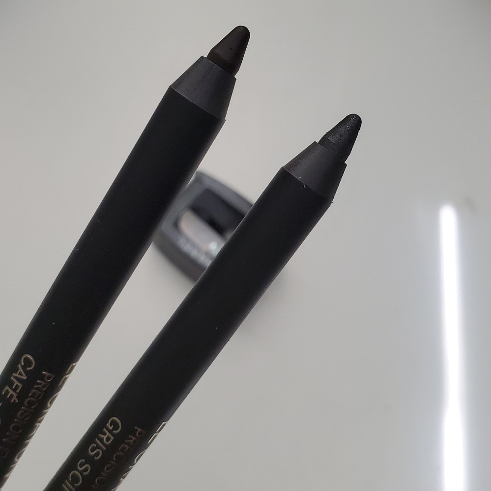 Brand New CHANEL Le Crayon Yeux